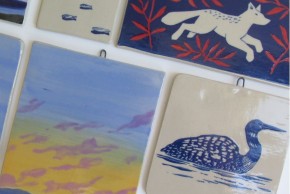 Visite-atelier adultes - Pochoir et sgraffito : tableau en grès - avec Gabriel Gillies, céramiste